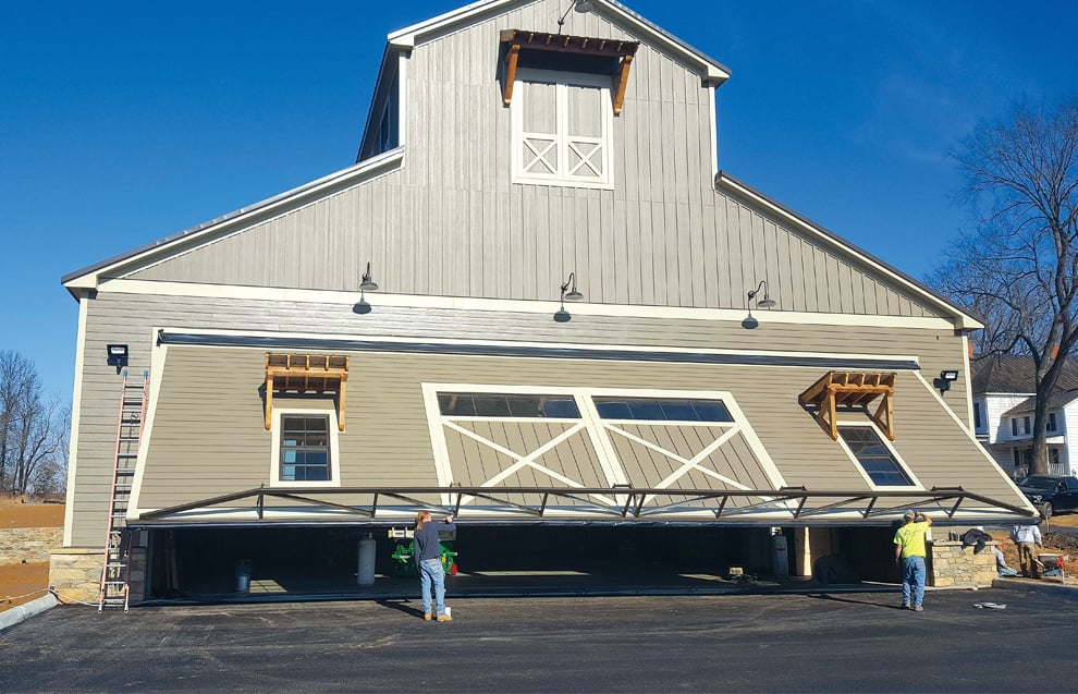 Schweiss Hydraulic Designer Door on helicopter hangar in Virginia